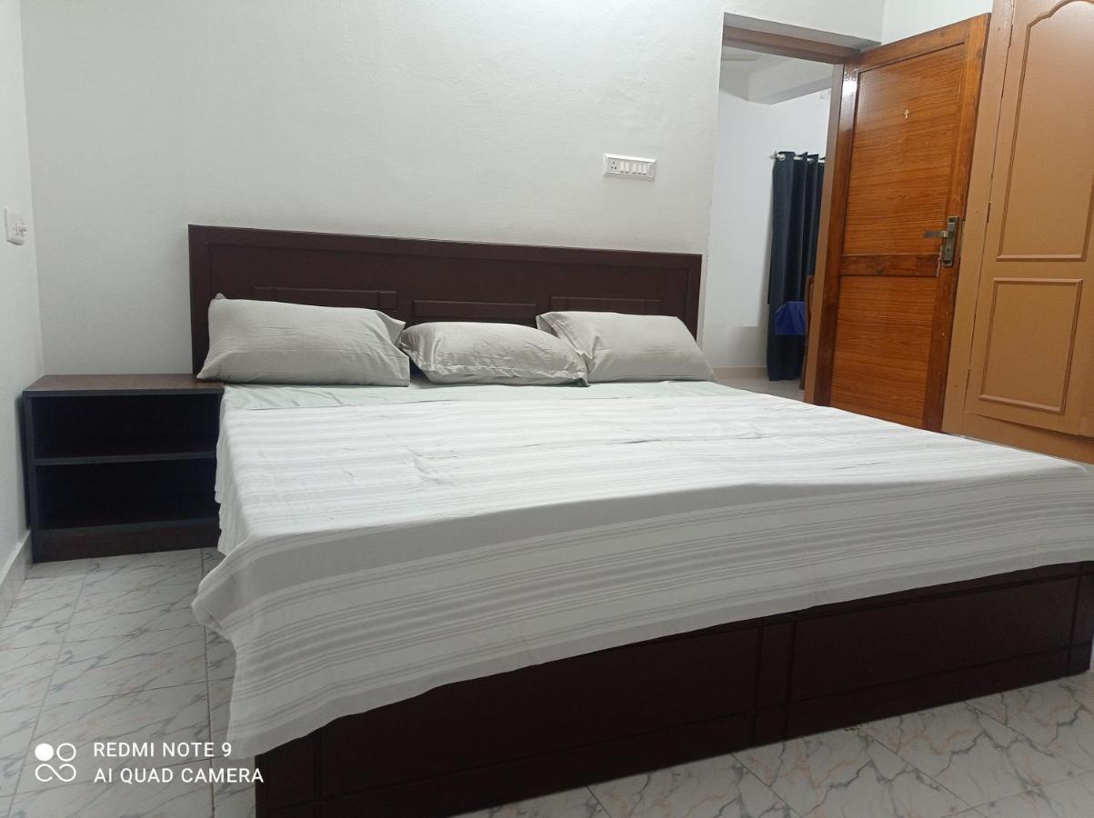 Appartement Fab House à Thekkady Extérieur photo