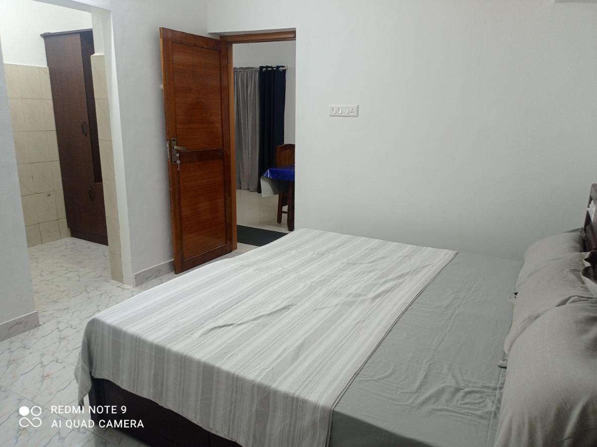 Appartement Fab House à Thekkady Extérieur photo